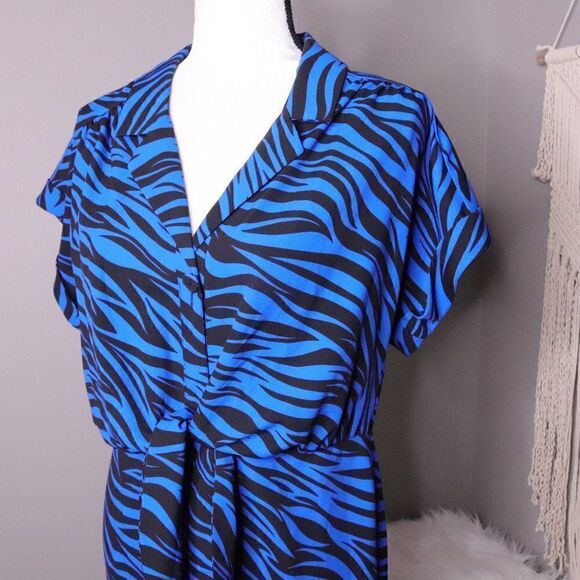 WHBM | Short Sleeve Button Up Tie Waist Maxi Dress 6 - Picture 2 of 7